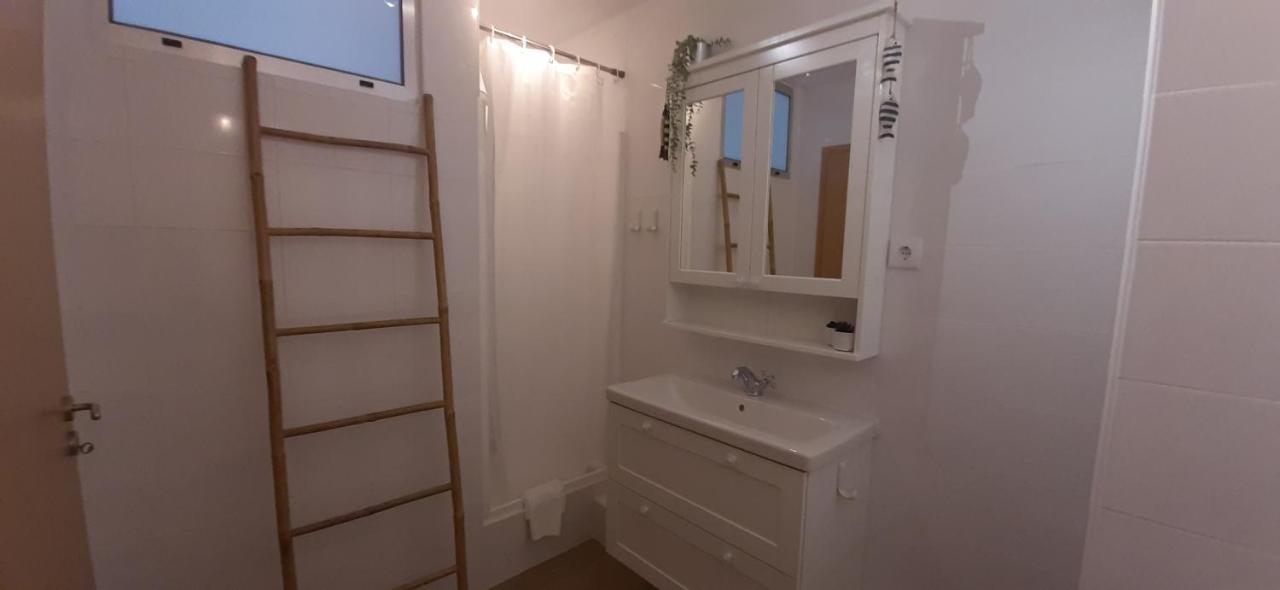 Apartamento T2 Vista Rio Arade - ปอร์ติเมา ภายนอก รูปภาพ